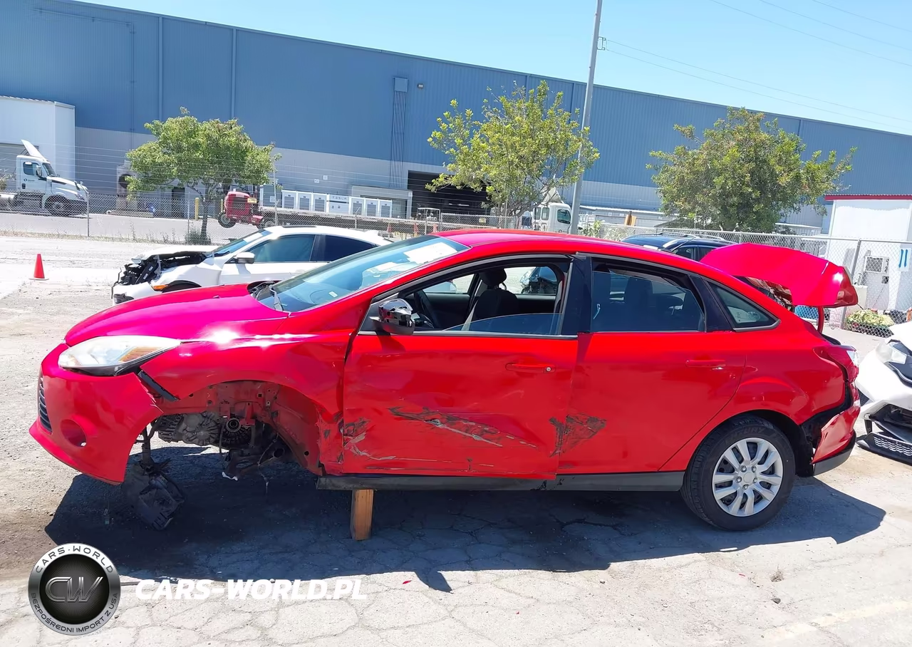 2012 Ford Focus Se VIN:1FAHP3F20CL382659 - 14