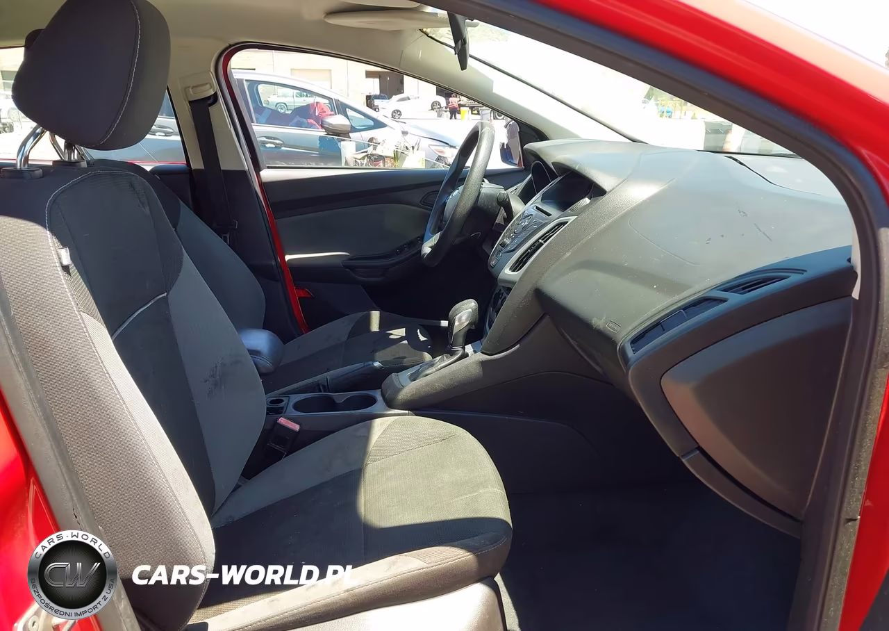 2012 Ford Focus Se VIN:1FAHP3F20CL382659 - 5