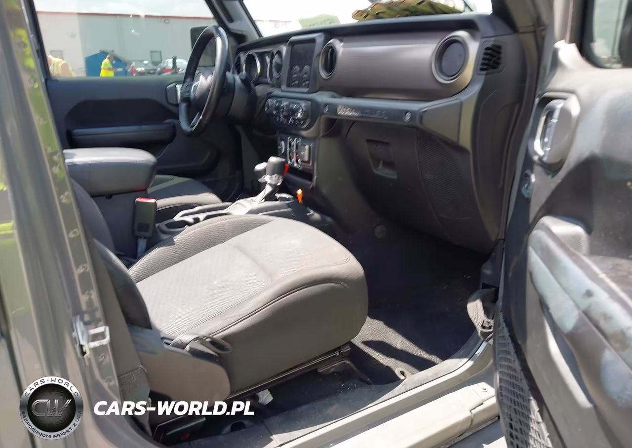 2020 Jeep Wrangler Unlimited Sport S 4X4 VIN:1C4HJXDG4LW293452 - 5
