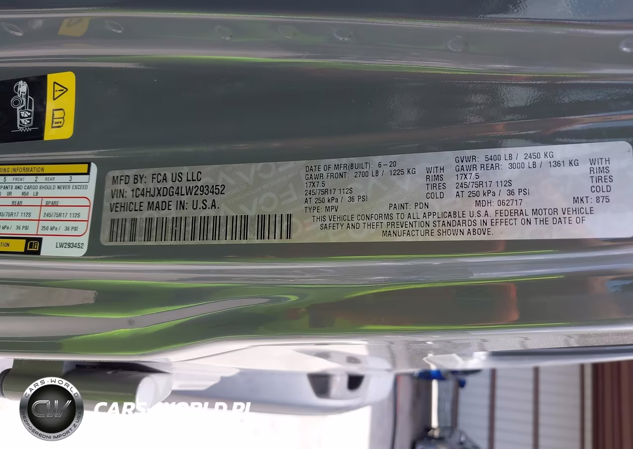 2020 Jeep Wrangler Unlimited Sport S 4X4 VIN:1C4HJXDG4LW293452 - 9