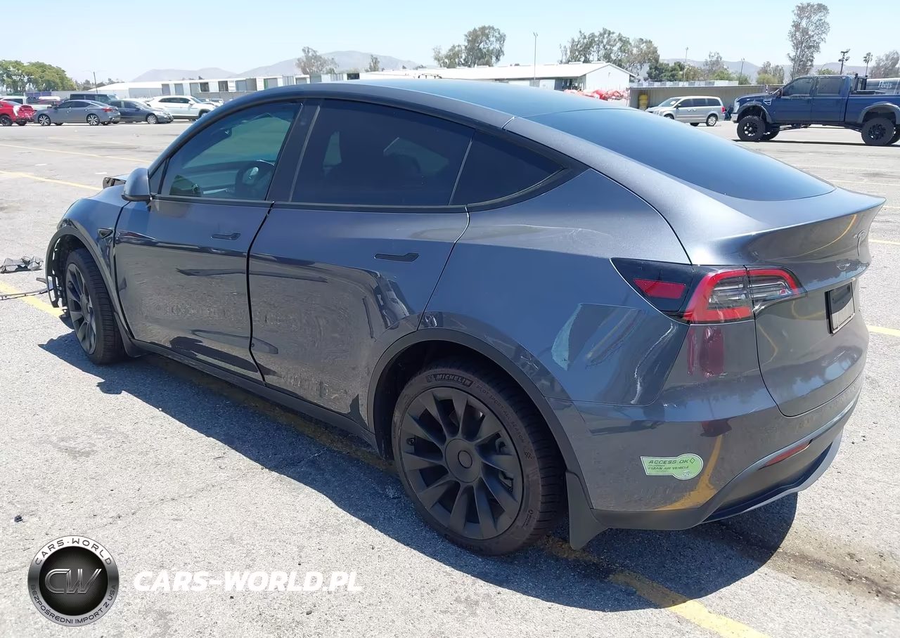 2023 Tesla Model Y Awd-Long Range Dual Motor All-Wheel Drive VIN:7SAYGDEE4PA028874 - 3