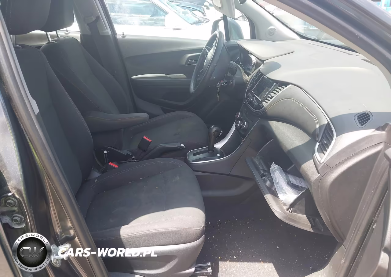 2019 Chevrolet Trax Ls VIN:3GNCJNSB3KL230697 - 5