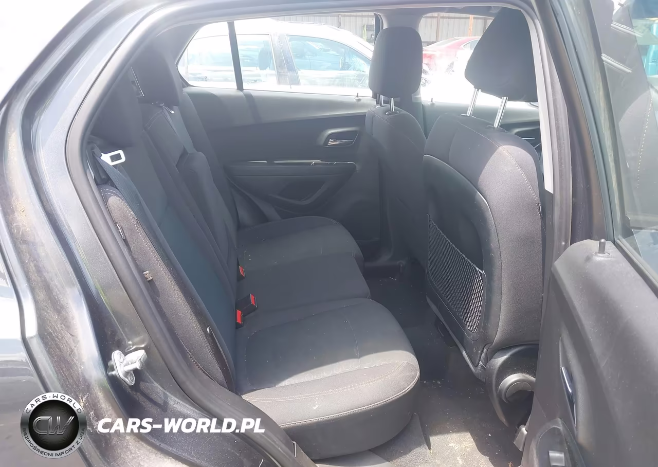2019 Chevrolet Trax Ls VIN:3GNCJNSB3KL230697 - 8