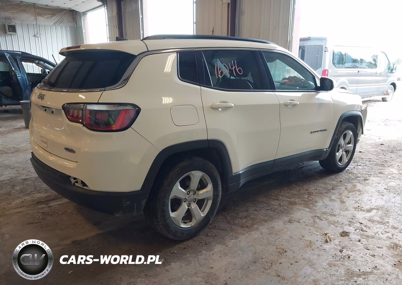 2019 Jeep Compass Latitude Fwd VIN:3C4NJCBB0KT651931 - 4