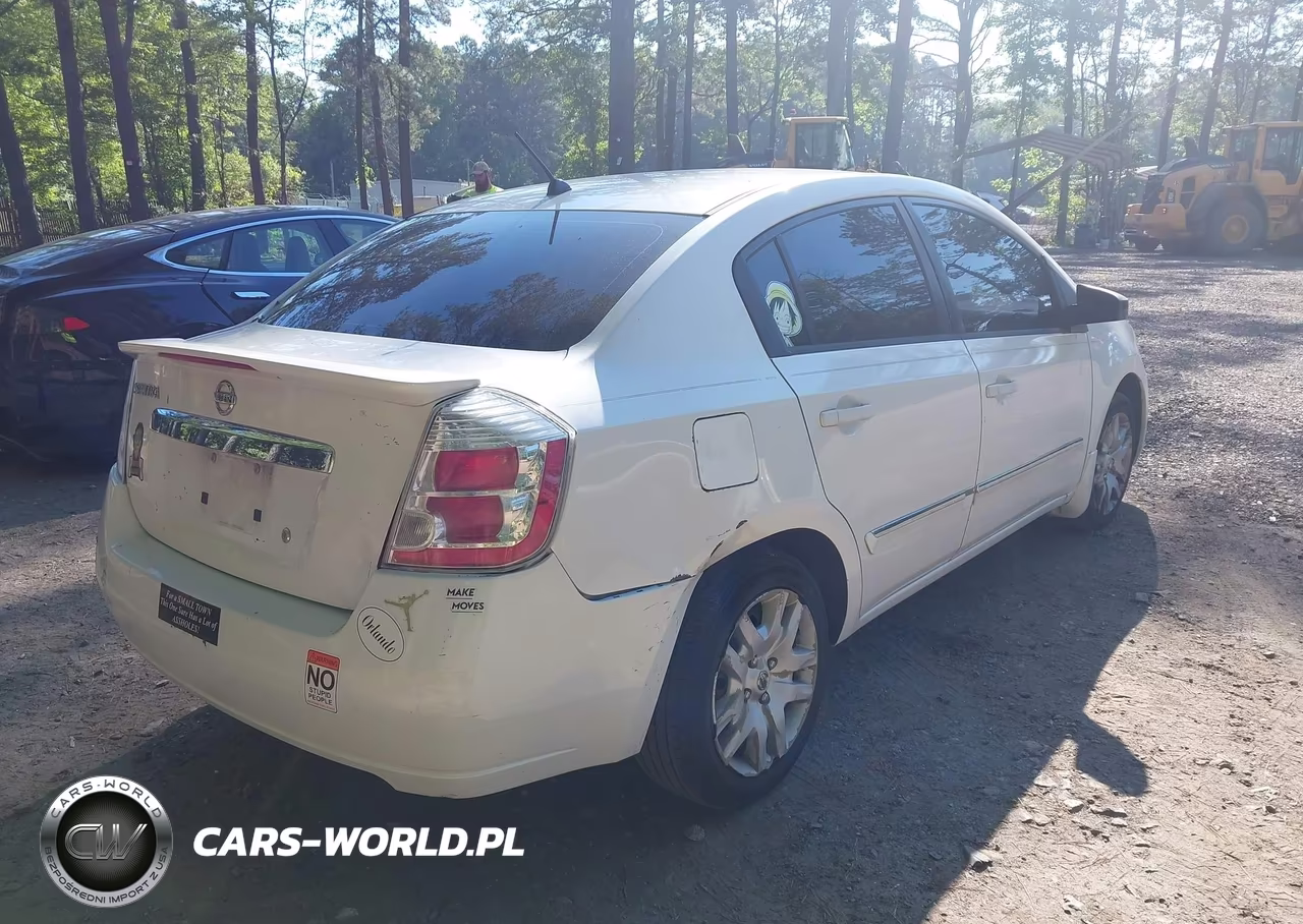 2011 Nissan Sentra 2.0S VIN:3N1AB6AP5BL668589 - 4