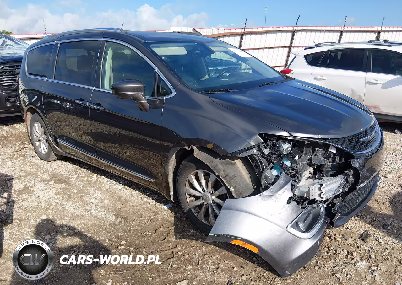 2018 Chrysler Pacifica Touring L – zdjęcie 1 z 16
