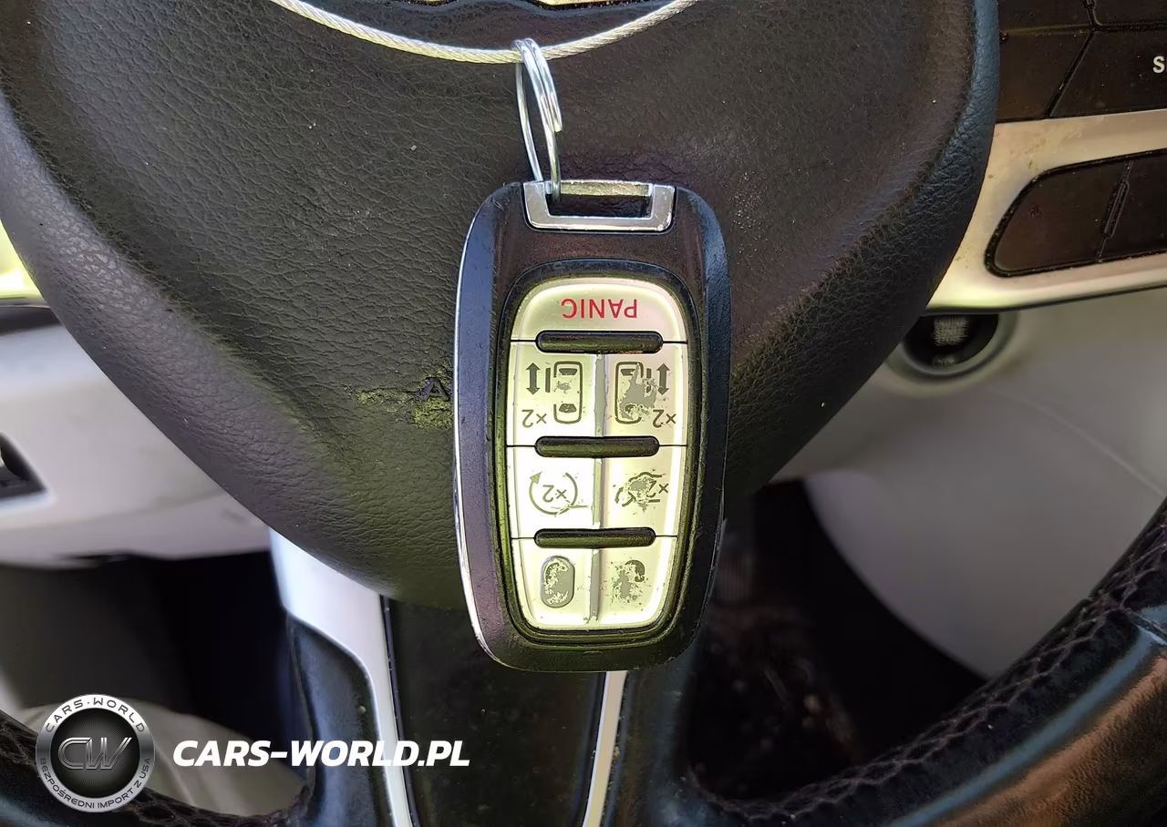 2018 Chrysler Pacifica Touring L VIN:2C4RC1BG8JR217222 - 11