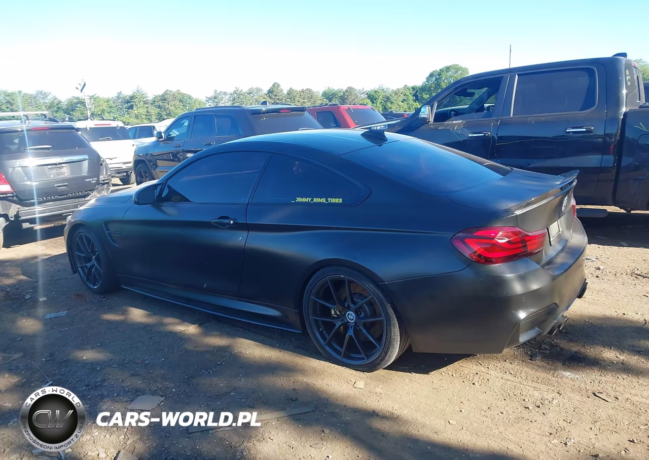 2015 BMW M4 VIN:WBS3R9C55FK329507 - 3