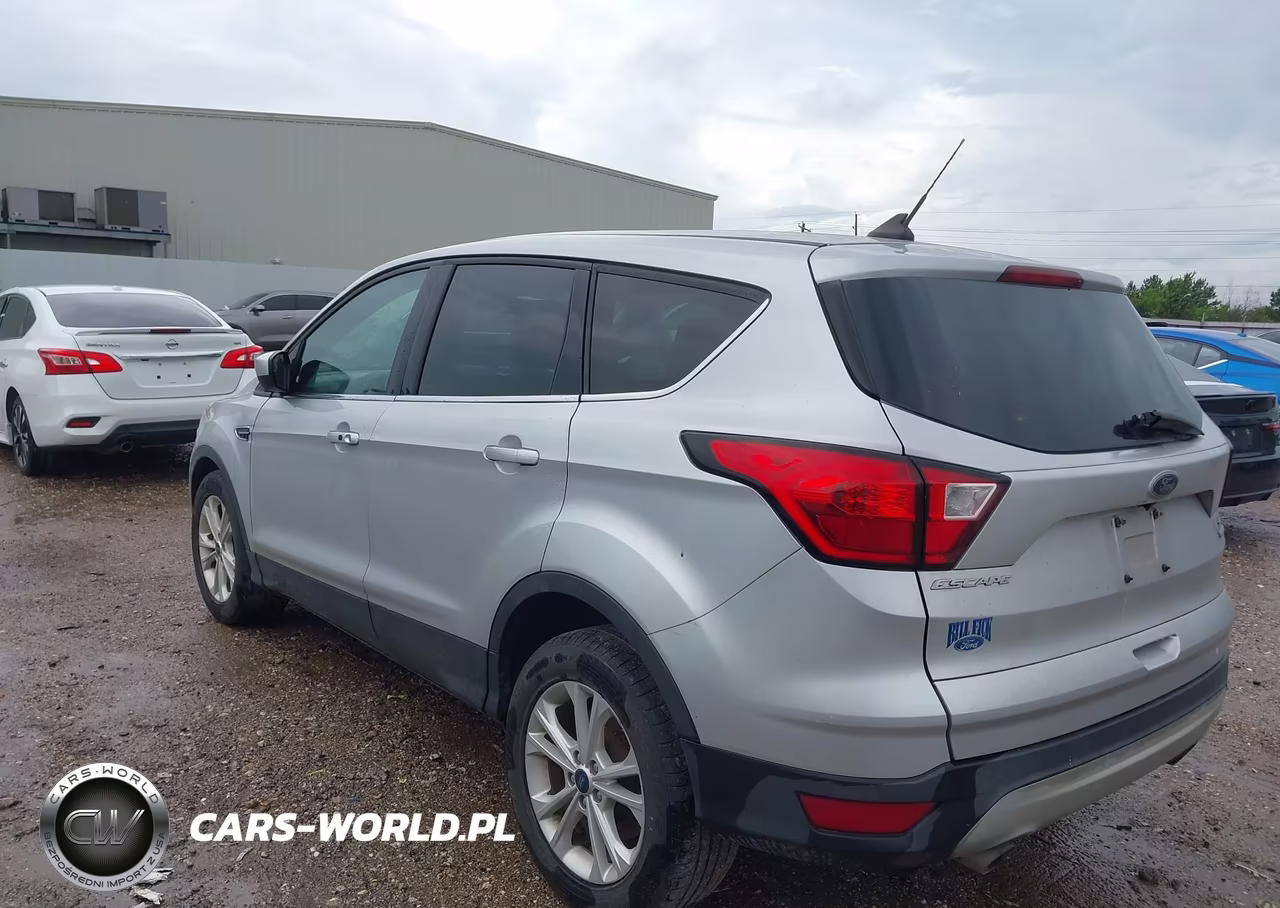 2019 Ford Escape Se VIN:1FMCU0GD0KUA64962 - 3