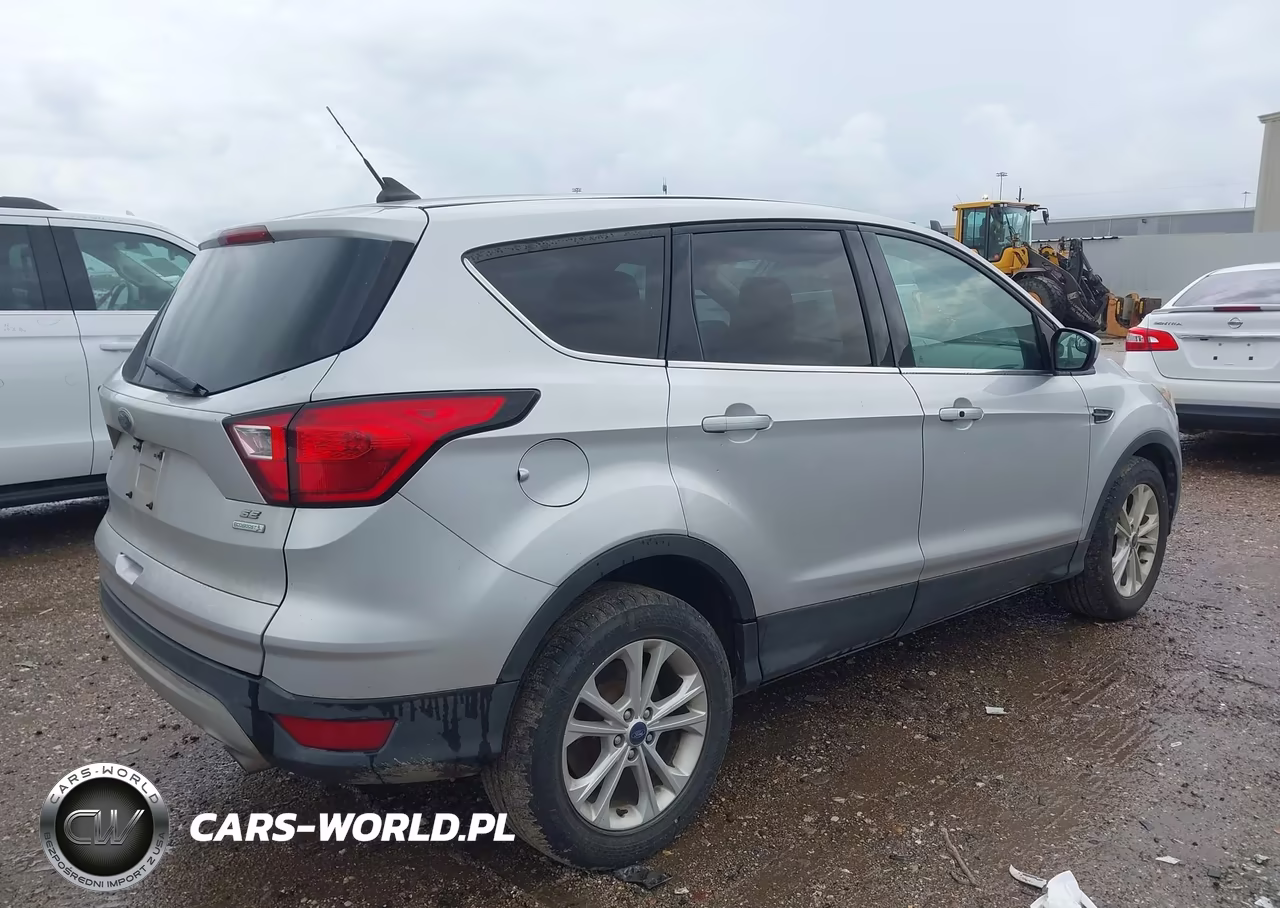 2019 Ford Escape Se VIN:1FMCU0GD0KUA64962 - 4