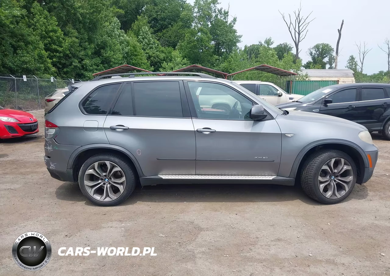 2011 BMW X5 xDrive50I VIN:5UXZV8C52BL417294 - 13