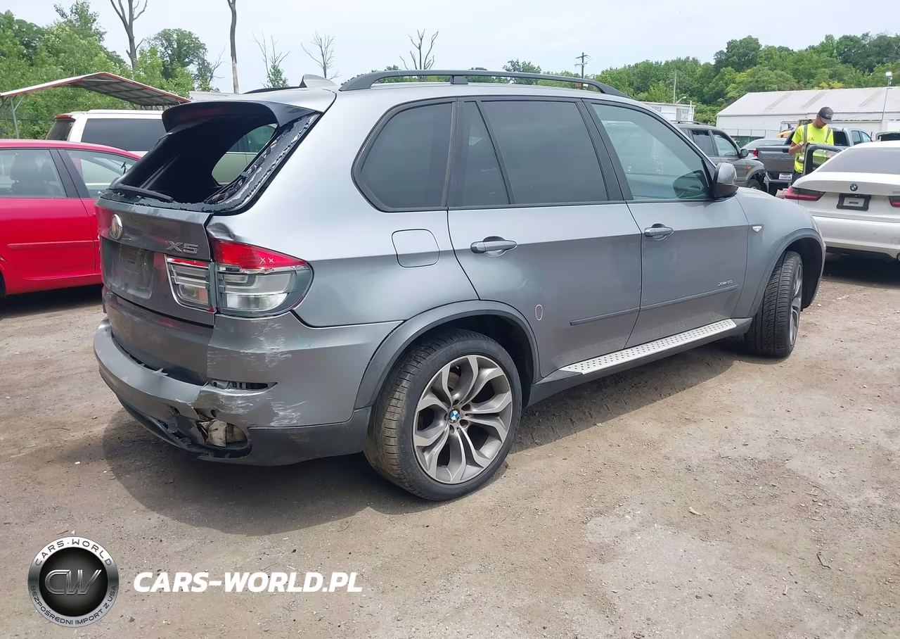 2011 BMW X5 xDrive50I VIN:5UXZV8C52BL417294 - 4