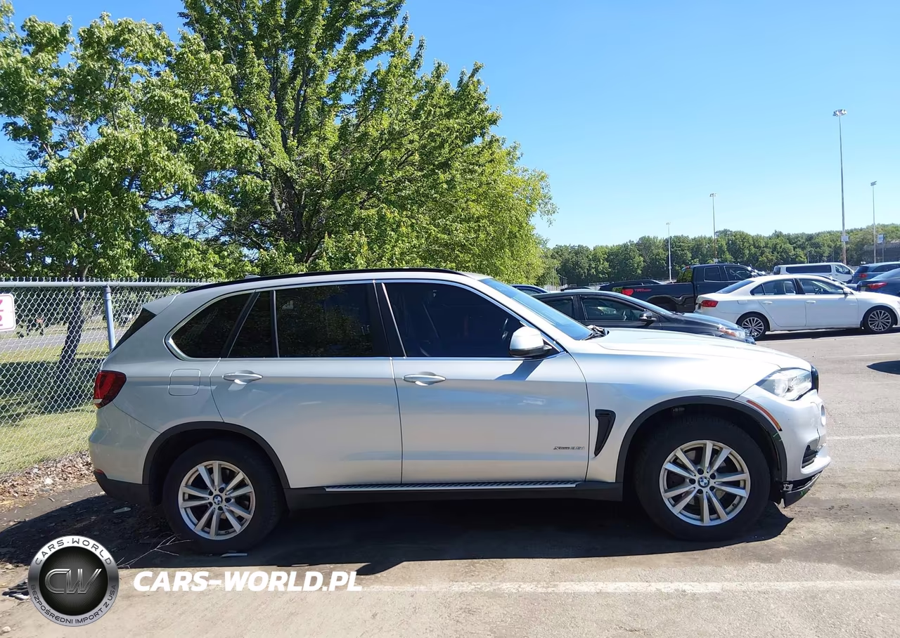2015 BMW X5 xDrive35I VIN:5UXKR0C58F0K55718 - 13