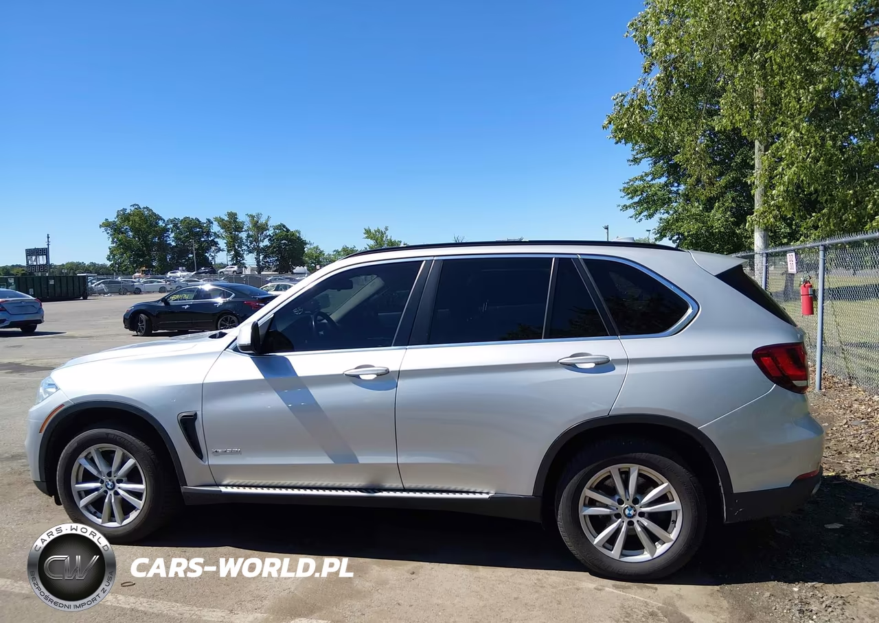 2015 BMW X5 xDrive35I VIN:5UXKR0C58F0K55718 - 14