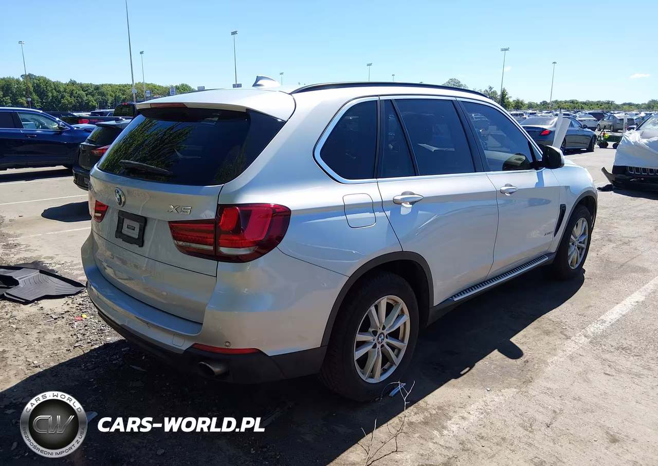 2015 BMW X5 xDrive35I VIN:5UXKR0C58F0K55718 - 4