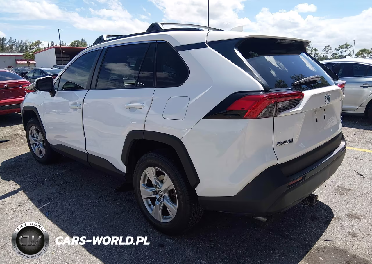 2020 Toyota Rav4 Xle VIN:2T3P1RFV8LC064792 - 3