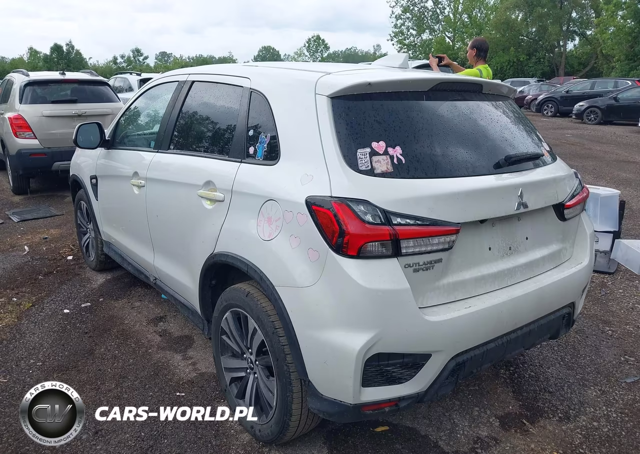 2020 Mitsubishi Outlander Sport 2.0 Es VIN:JA4AP3AU6LU014317 - 3