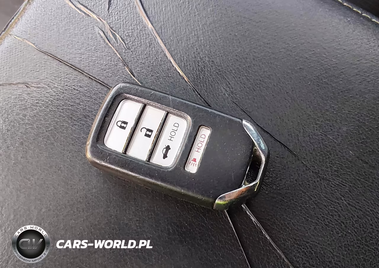 2018 Honda Accord Sport 2.0T VIN:1HGCV2E30JA047104 - 11