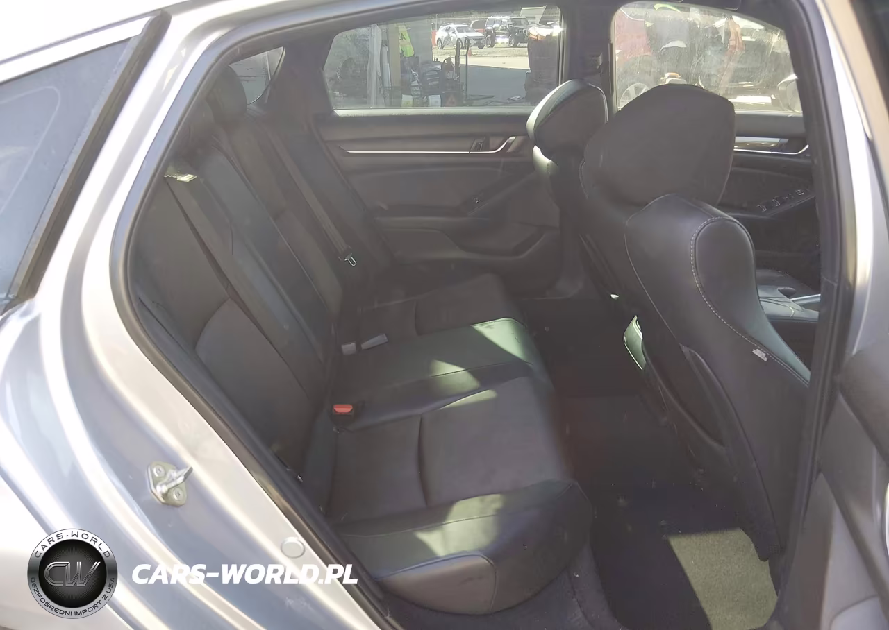 2018 Honda Accord Sport 2.0T VIN:1HGCV2E30JA047104 - 8