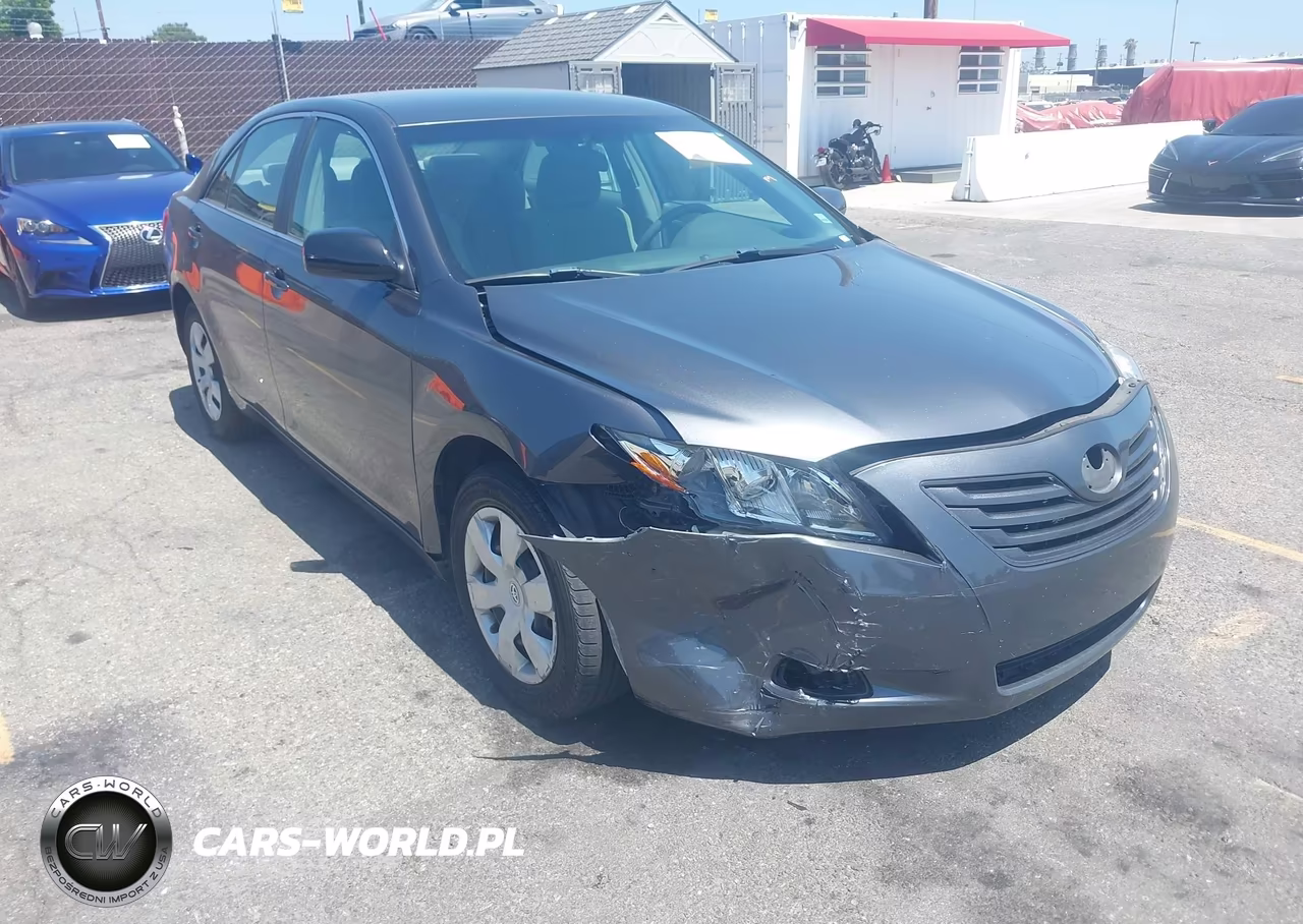 2009 Toyota Camry Le – zdjęcie 1 z 12