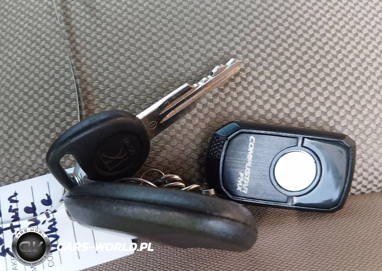 2008 Saturn Vue 4-Cyl Xe VIN:3GSCL33P48S680007 - 11
