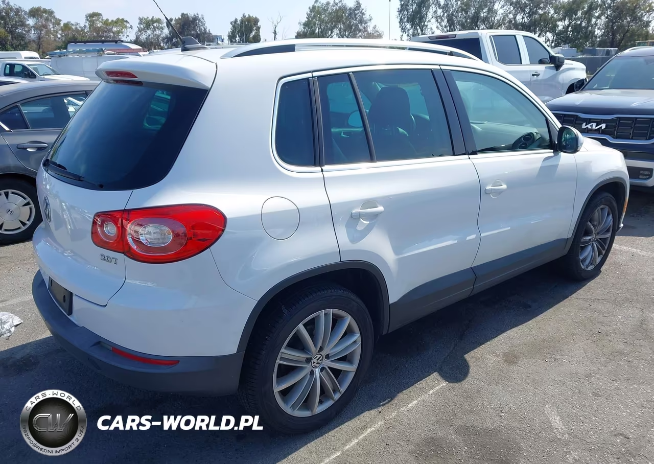 2011 Volkswagen Tiguan Sel VIN:WVGAV7AX0BW505462 - 4