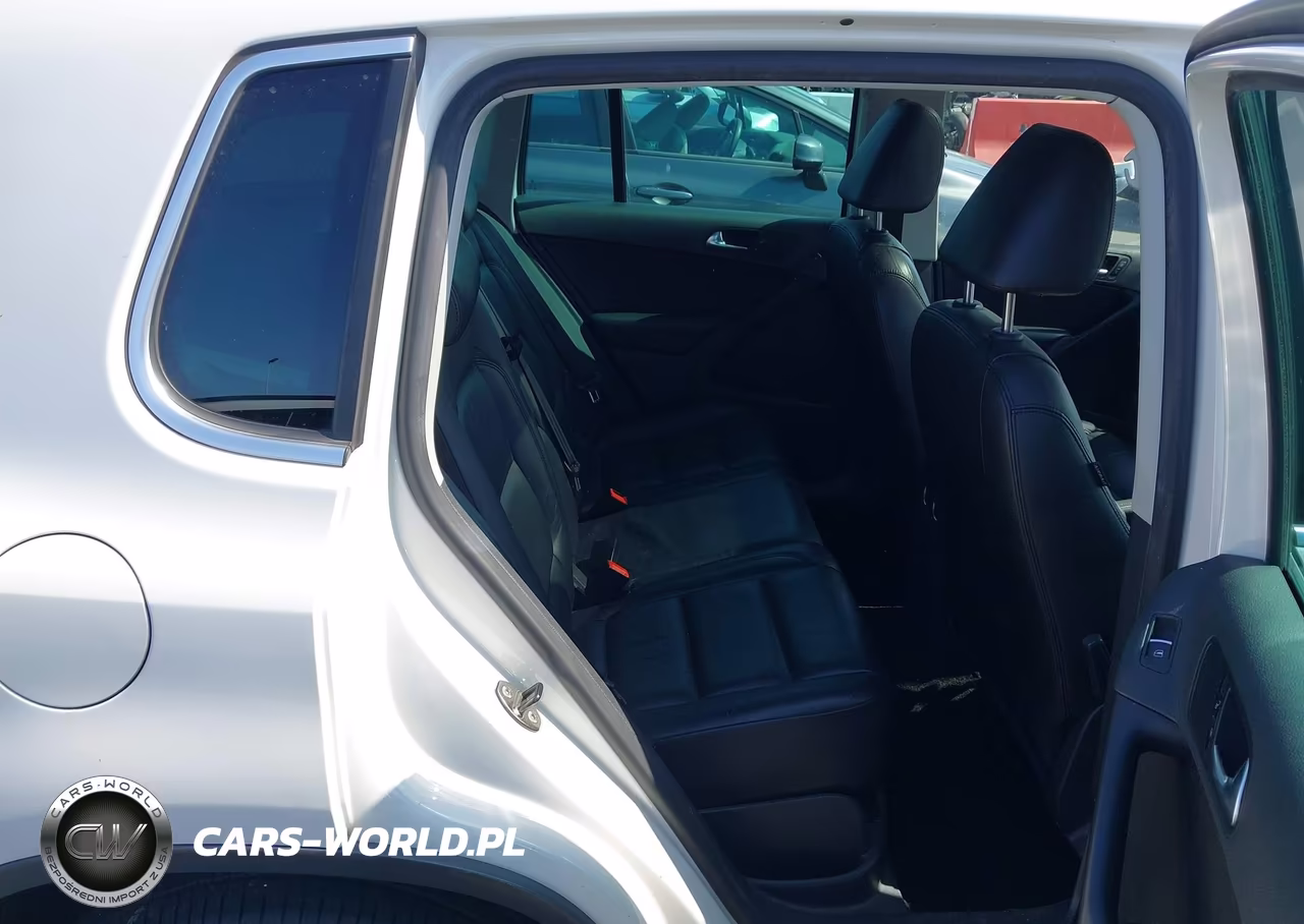 2011 Volkswagen Tiguan Sel VIN:WVGAV7AX0BW505462 - 8