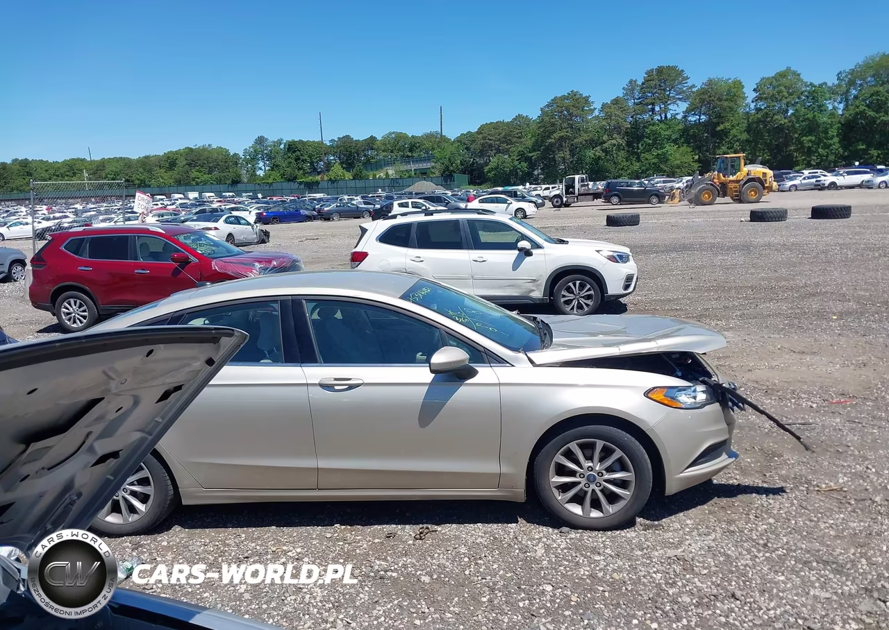 2017 Ford Fusion Se VIN:3FA6P0H73HR106838 - 13