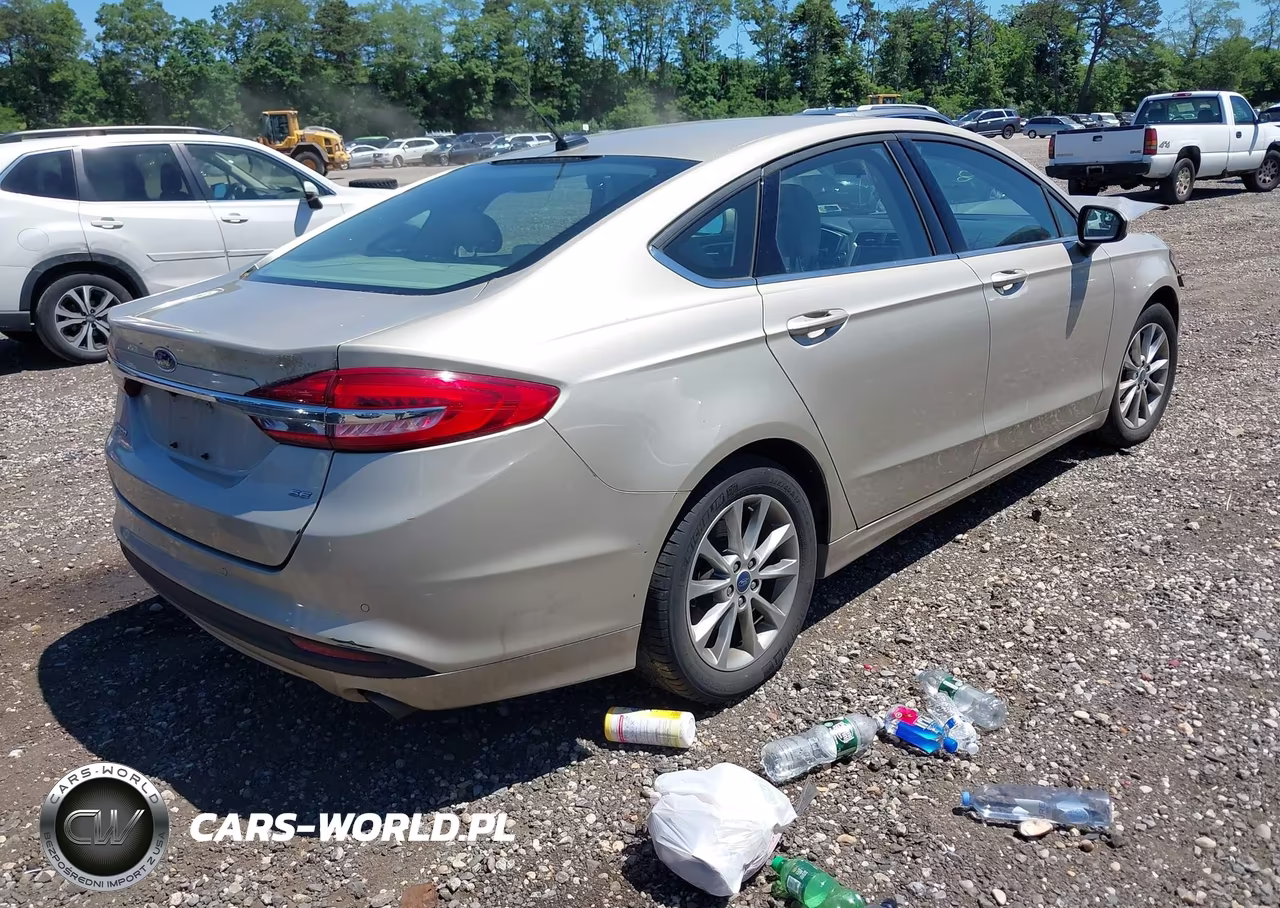2017 Ford Fusion Se VIN:3FA6P0H73HR106838 - 4