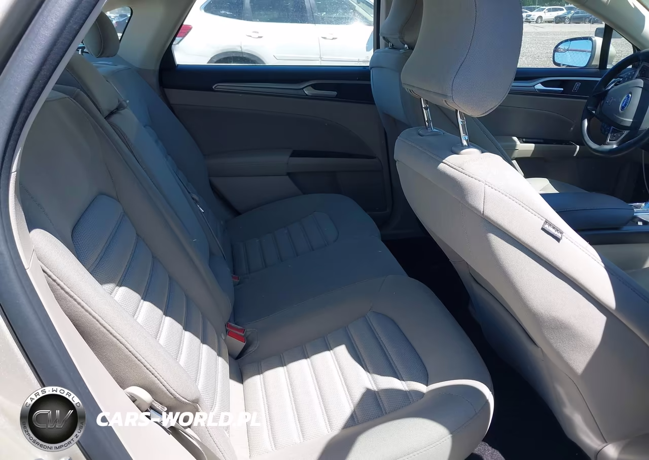 2017 Ford Fusion Se VIN:3FA6P0H73HR106838 - 8