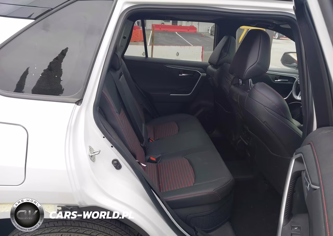 2025 Toyota Rav4 Plug-In Hybrid Xse VIN:JTMEB3FV7SD253381 - 8