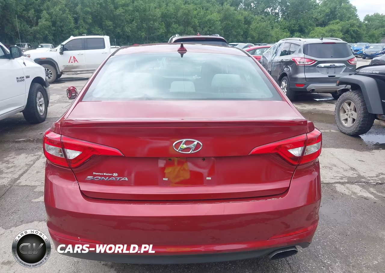 2016 Hyundai Sonata Se VIN:5NPE24AF8GH304748 - 17