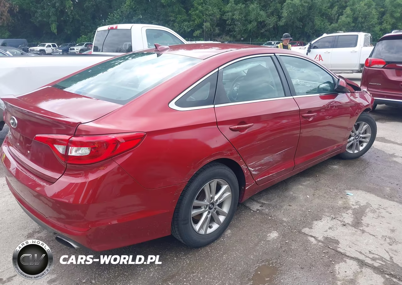 2016 Hyundai Sonata Se VIN:5NPE24AF8GH304748 - 4