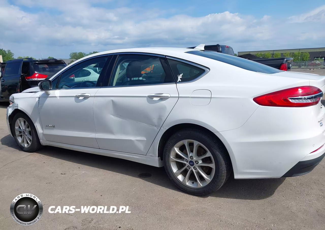 2019 Ford Fusion Hybrid Sel VIN:3FA6P0MU2KR118126 - 14