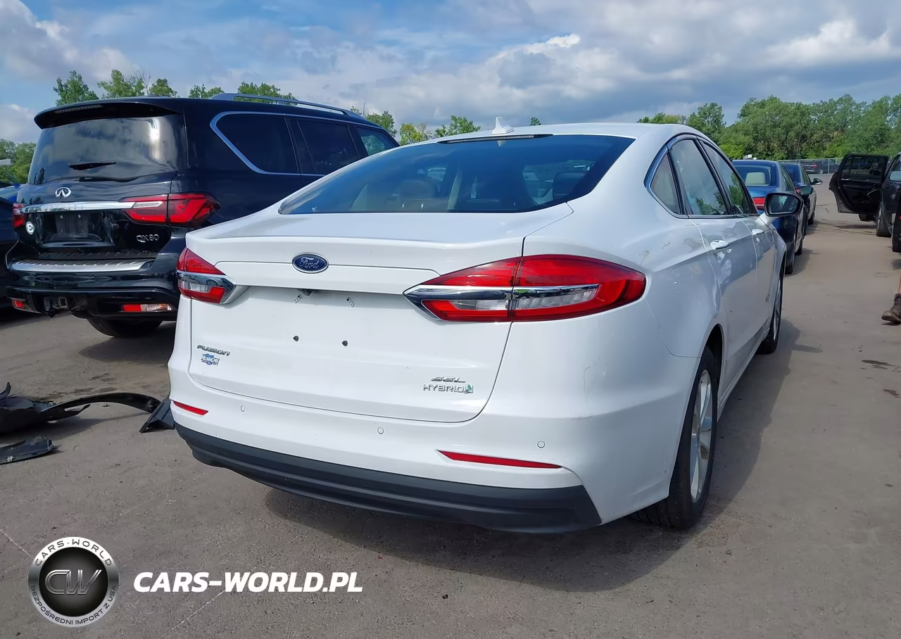 2019 Ford Fusion Hybrid Sel VIN:3FA6P0MU2KR118126 - 4