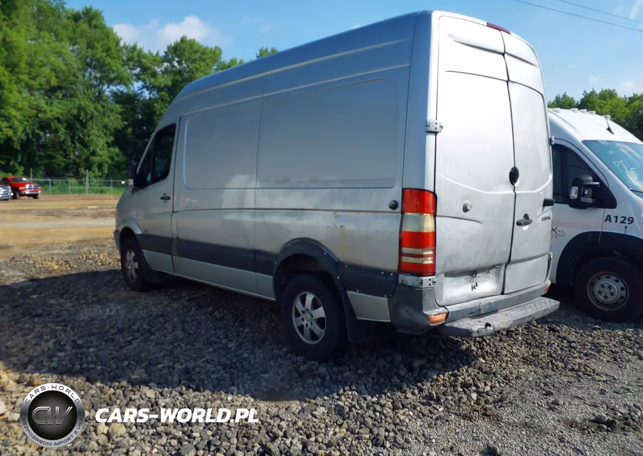 2012 Mercedes-Benz Sprinter Cargo Vans Normal Roof VIN:WD3PE7CC0C5707390 - 3