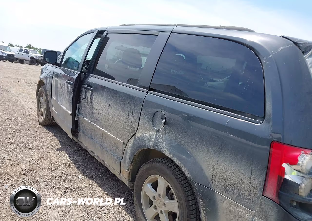 DODGE GRAND CARA VIN:2C4RDGCG1CR369957 - 3