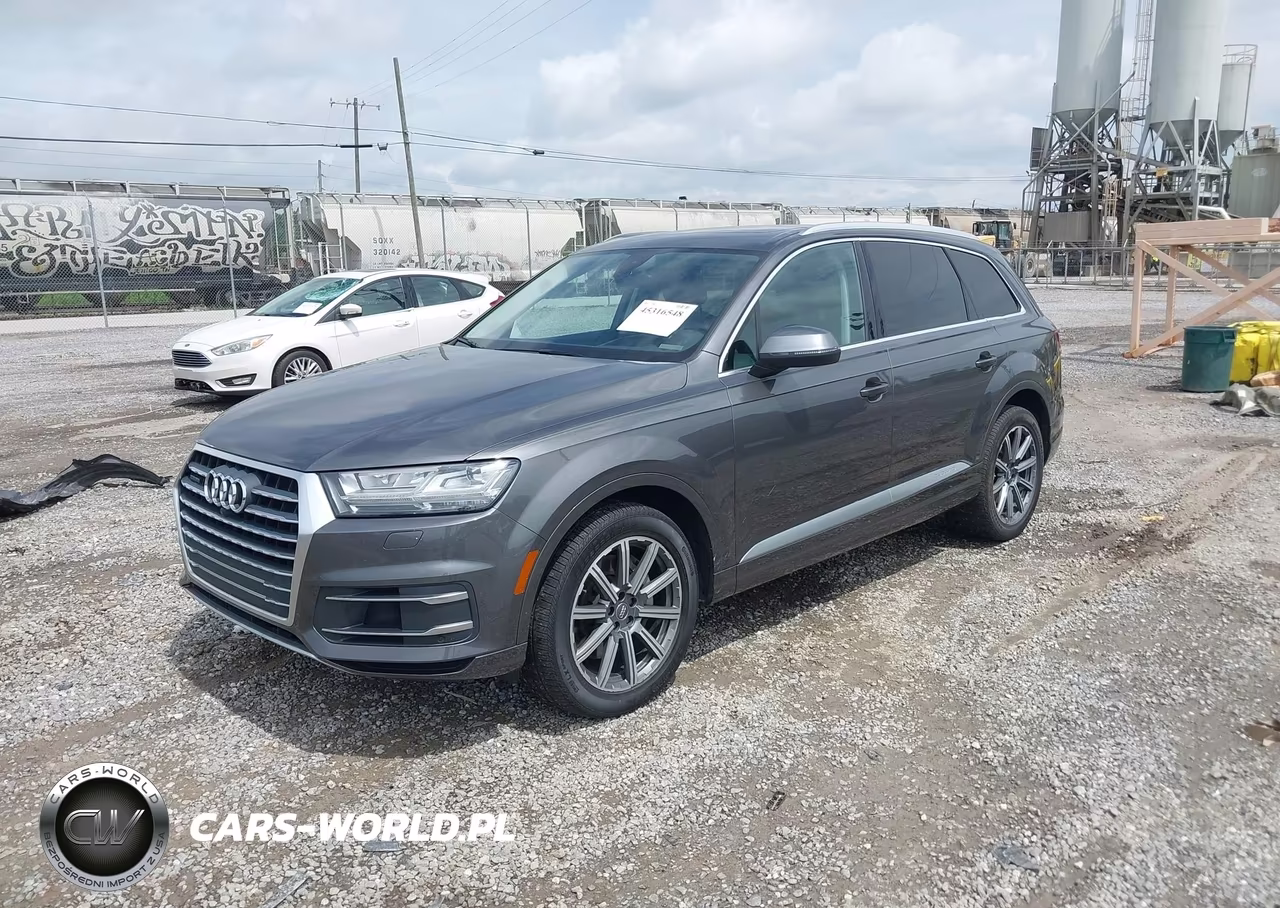2018 Audi Q7 3.0T Premium VIN:WA1VAAF79JD034701 - 2