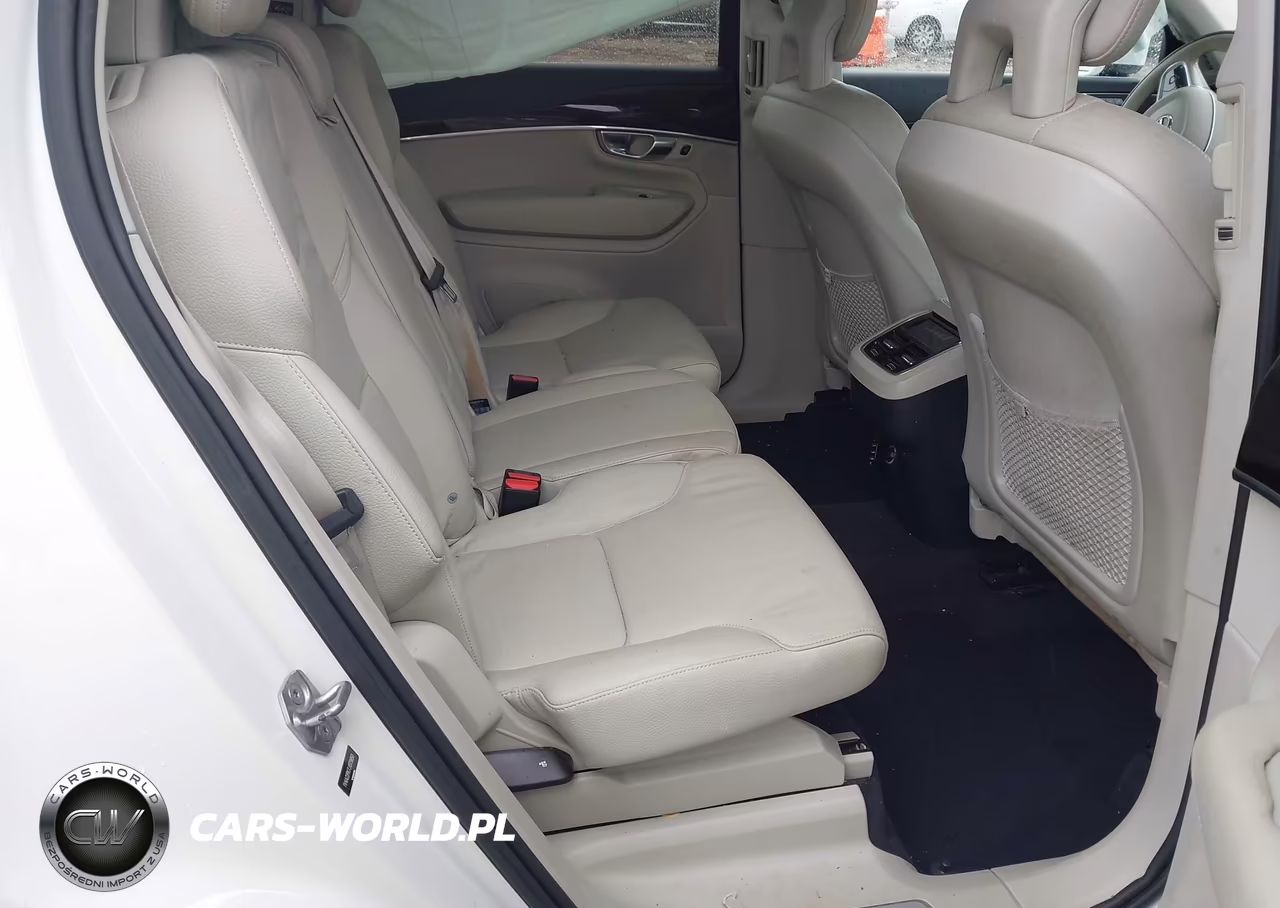 2018 Volvo Xc90 T6 Momentum VIN:YV4A22PK7J1379850 - 8