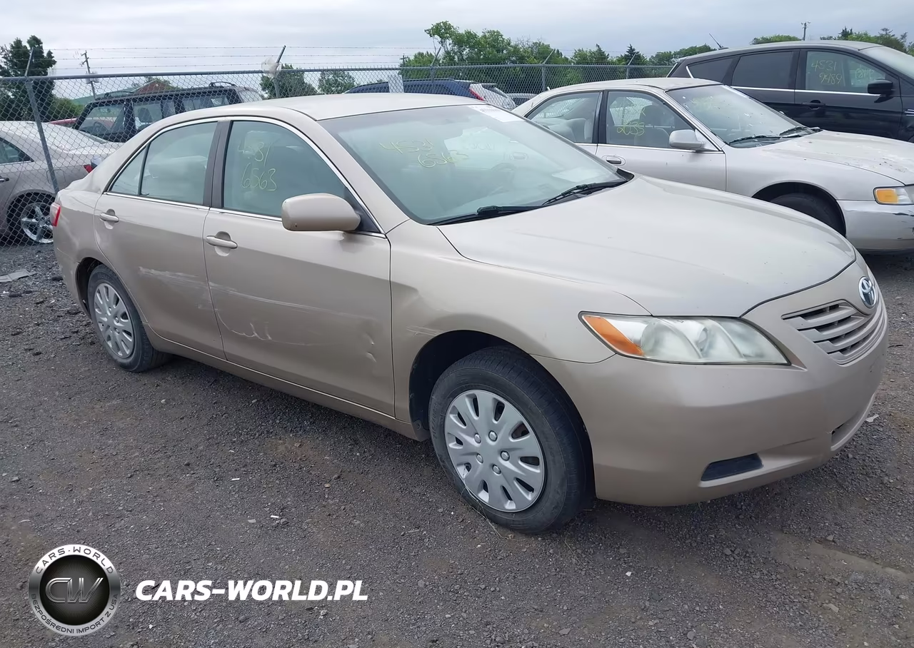 2008 Toyota Camry Le – zdjęcie 1 z 15
