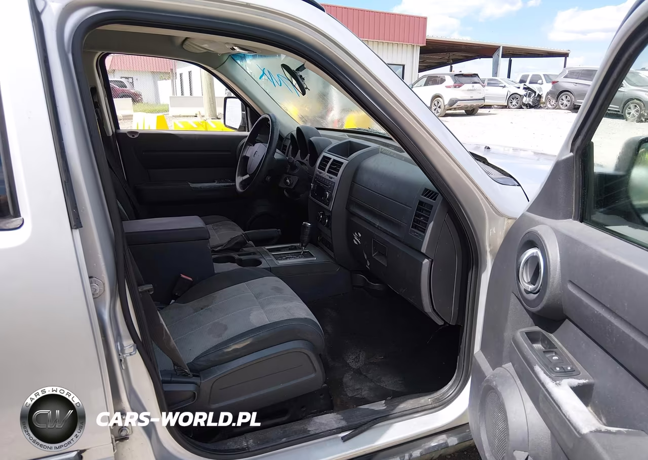 2008 Dodge Nitro Sxt VIN:1D8GU28K98W188564 - 5