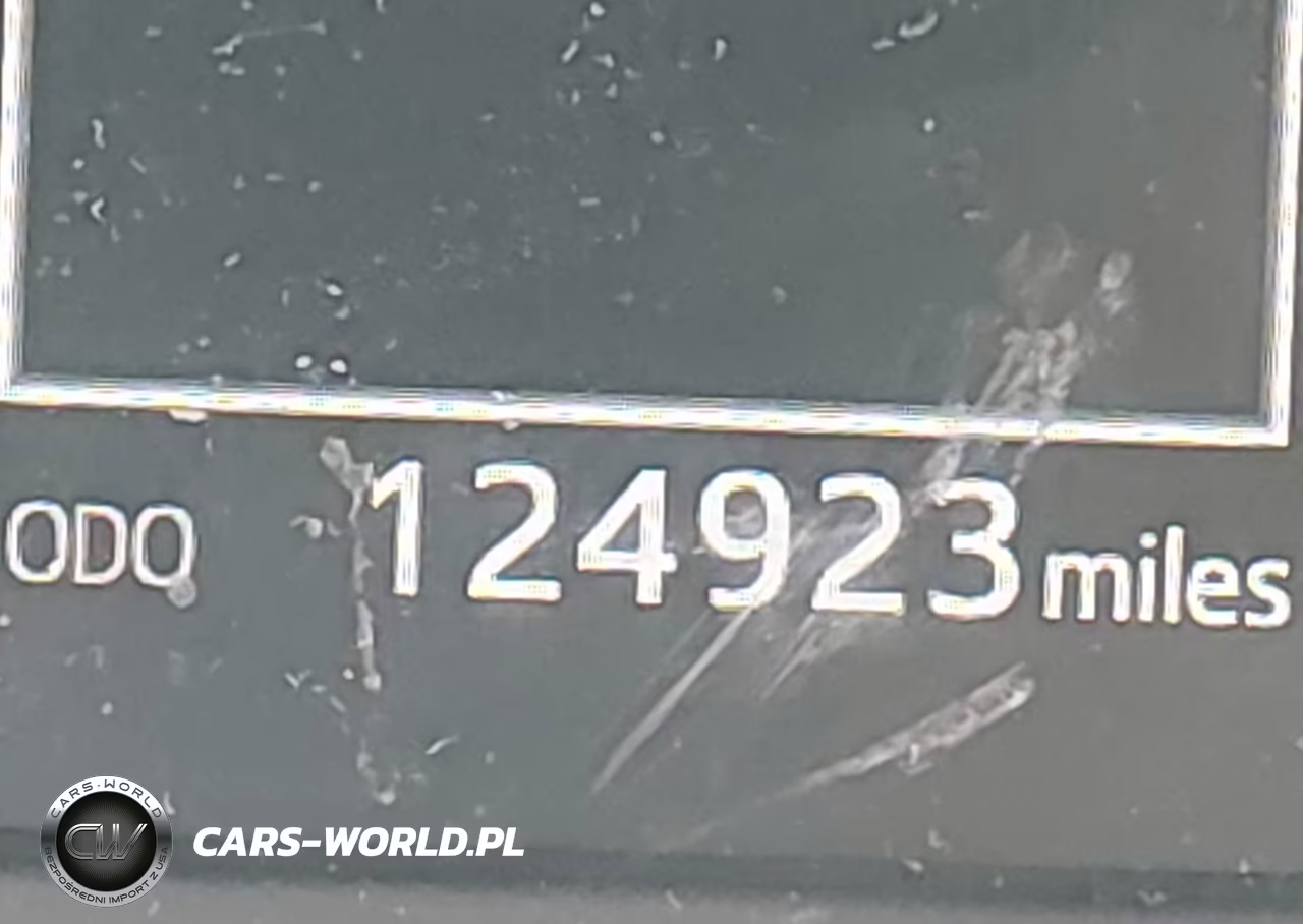 2018 Toyota Rav4 Le VIN:JTMBFREV9JJ198217 - 16