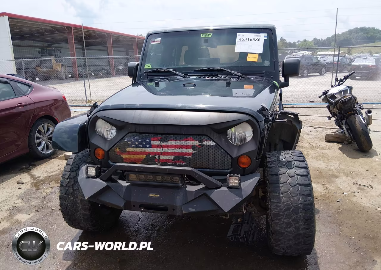 2012 Jeep Wrangler Unlimited Sport VIN:1C4BJWDG8CL208470 - 13