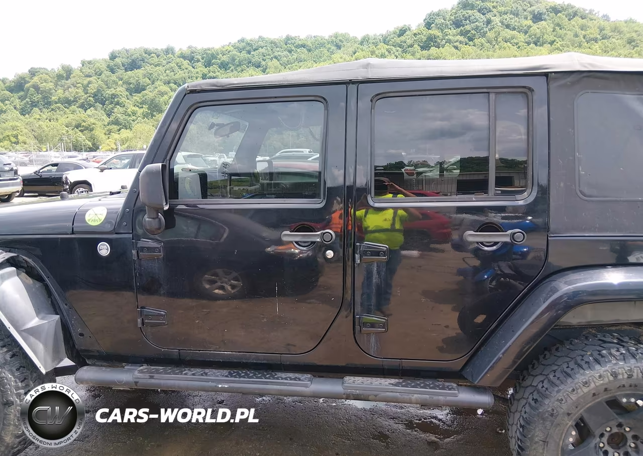 2012 Jeep Wrangler Unlimited Sport VIN:1C4BJWDG8CL208470 - 15