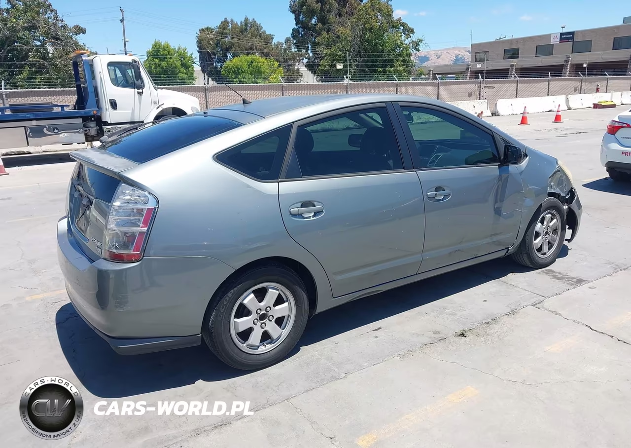 2005 Toyota Prius VIN:JTDKB20U153069173 - 4