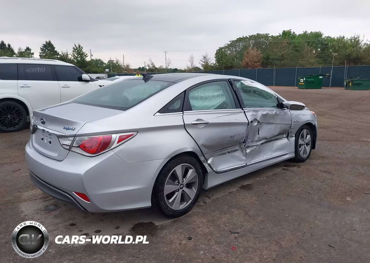 2012 Hyundai Sonata Hybrid VIN:KMHEC4A41CA028812 - 4