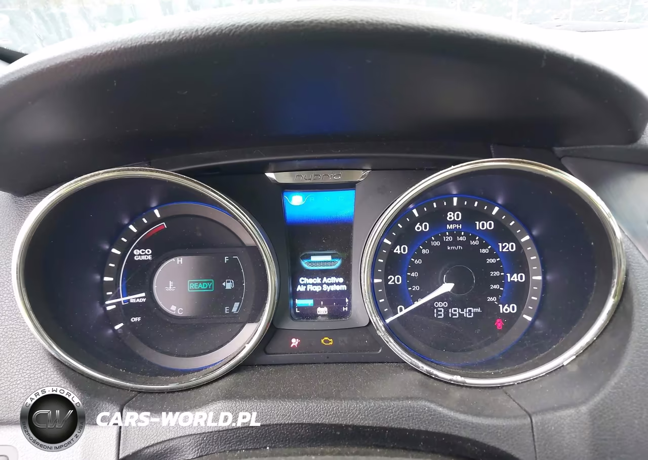 2012 Hyundai Sonata Hybrid VIN:KMHEC4A41CA028812 - 7