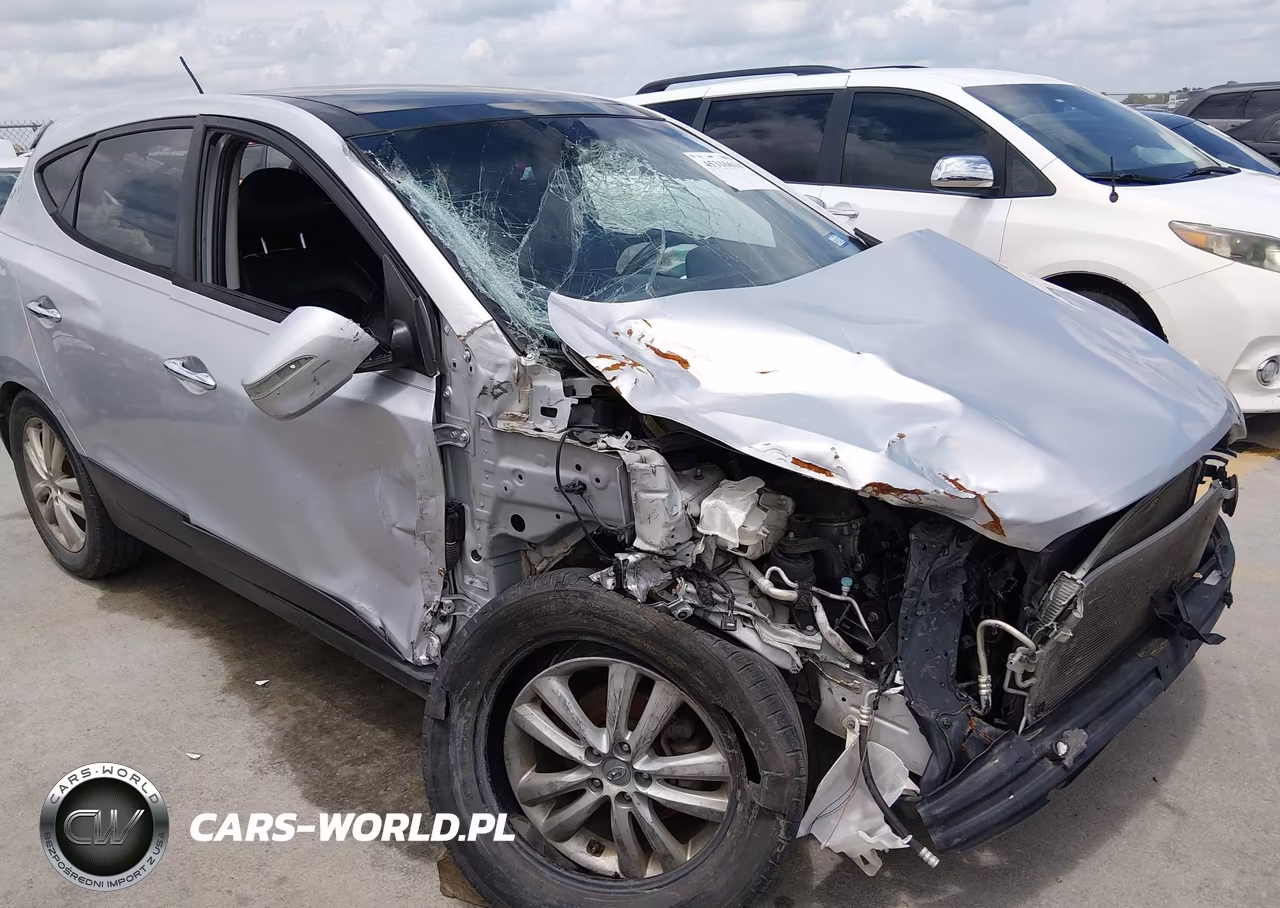 2012 Hyundai Tucson Limited VIN:KM8JU3ACXCU510755 - 6