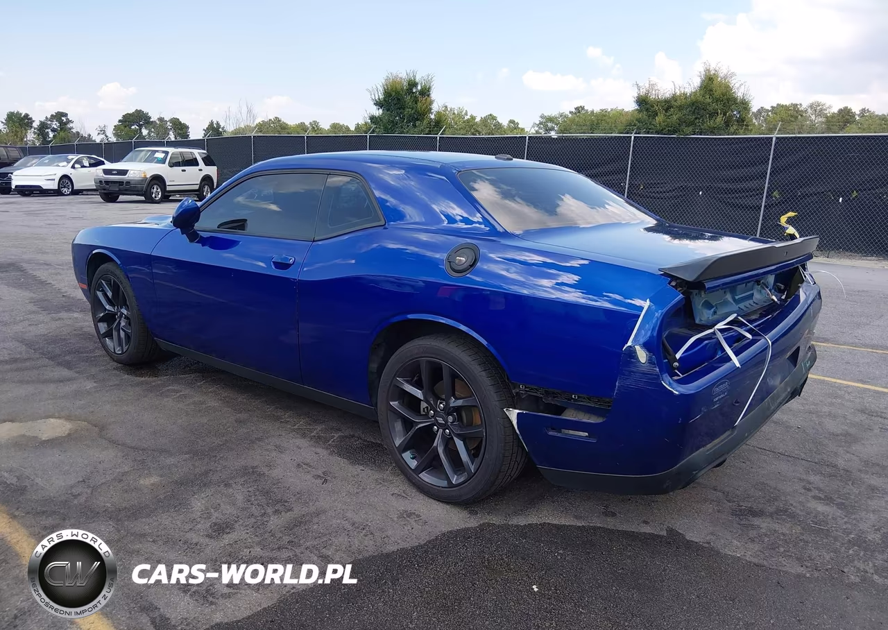 2021 Dodge Challenger Sxt VIN:2C3CDZAG9MH572935 - 3