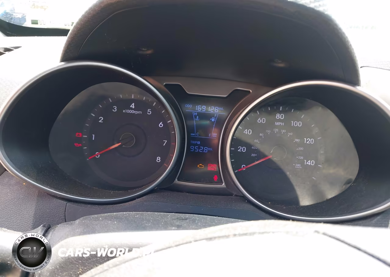 2016 Hyundai Veloster VIN:KMHTC6AD5GU283373 - 7
